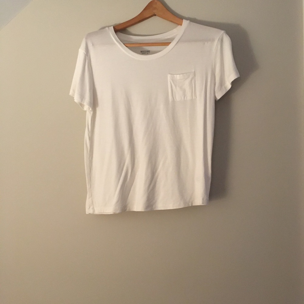 Women’s casual top.